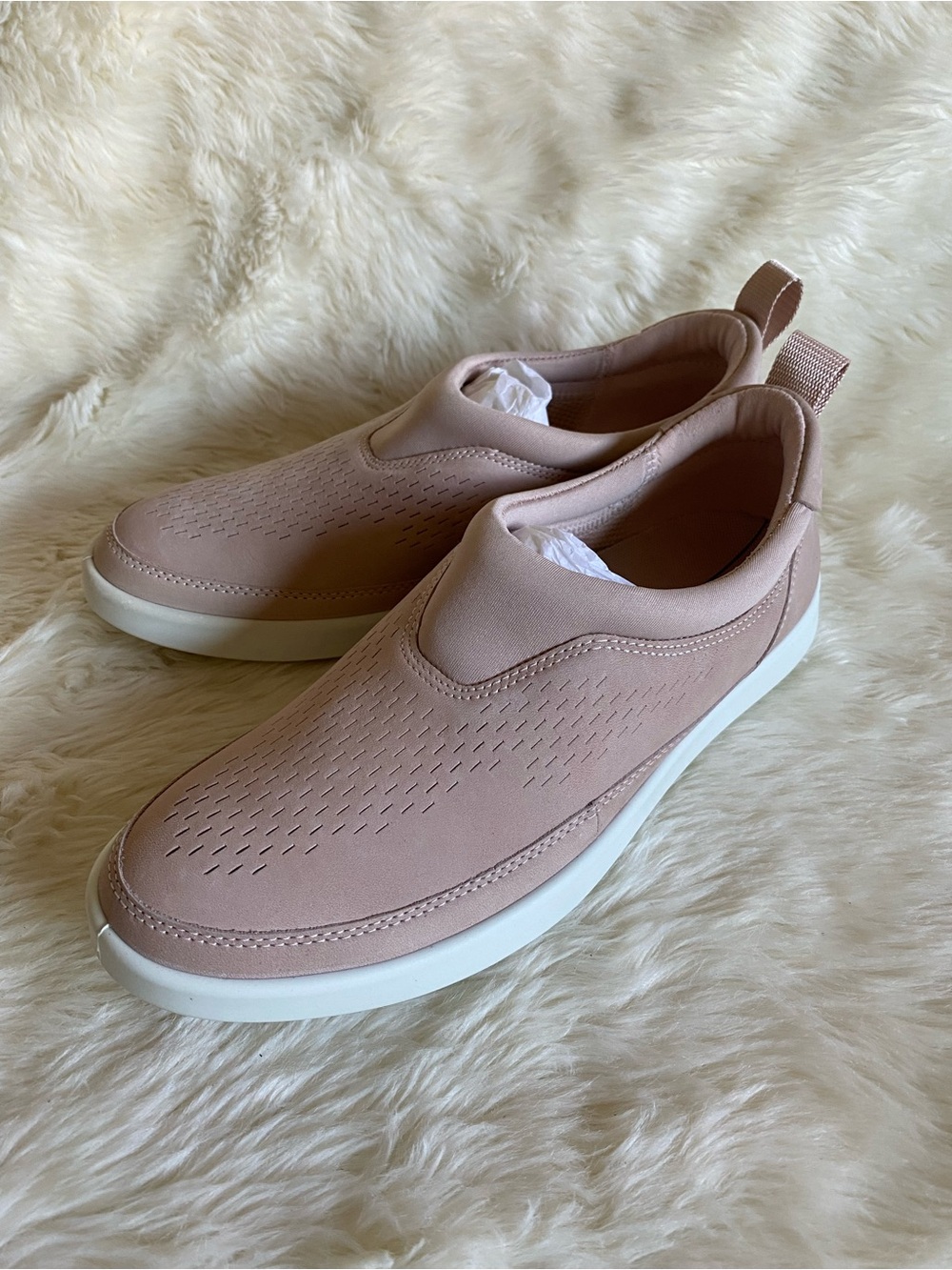 NIB! ECCO Women Soft 7 Slip On Leather Perforated Sneakers EU36 US5-5.5 In Rose